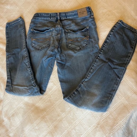Abercrombie & Fitch blue skinny jeans - Picture 3 of 6